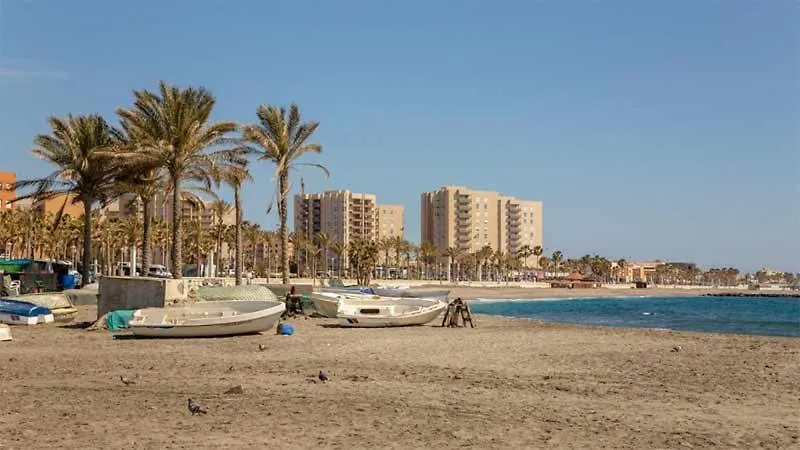 Tuguest Almeria Centro 0*,